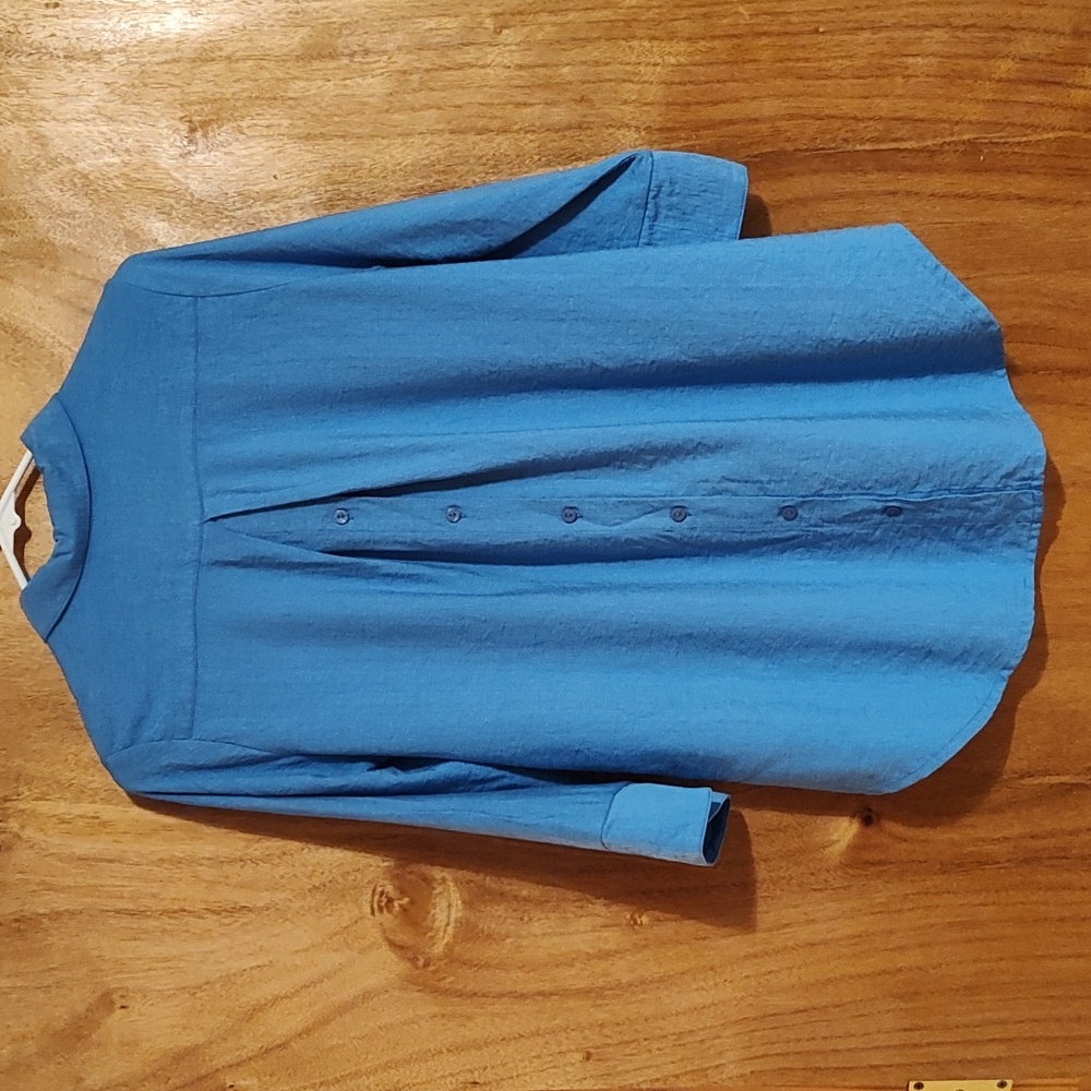 Boho Chic See The Light Blue Reverse Button Down … - image 6